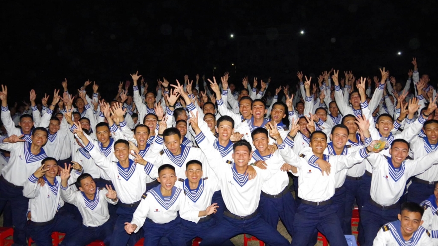Hải quân nhân dân Việt Nam “Làm chủ vùng biển, quyết chiến quyết thắng”