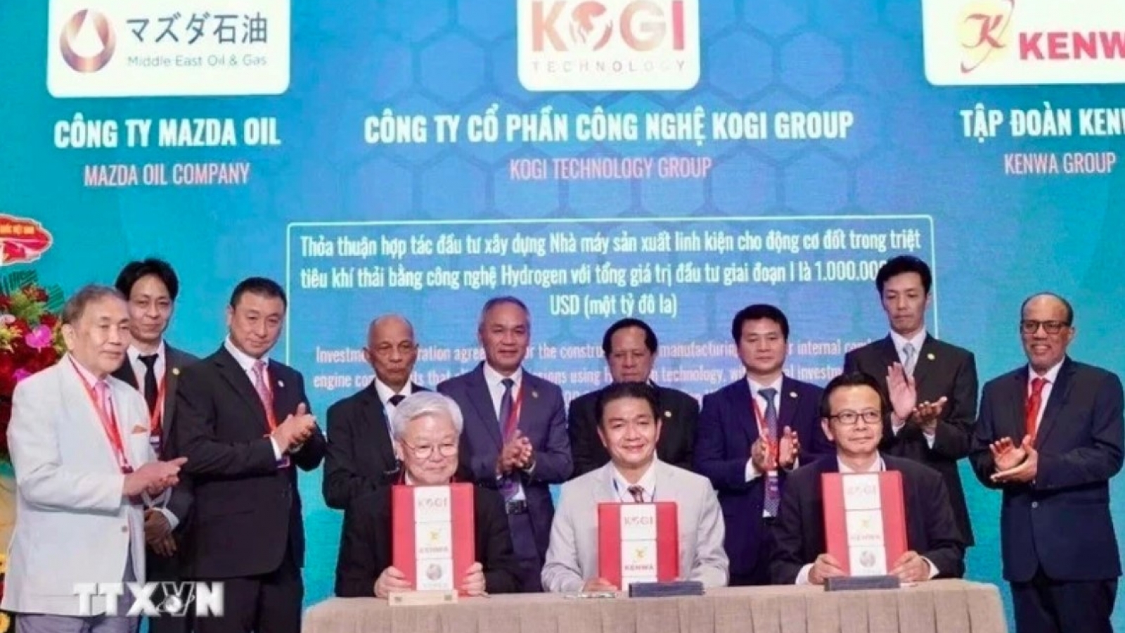 HCM City secures US$6 bln deal for green energy, oil refinery projects