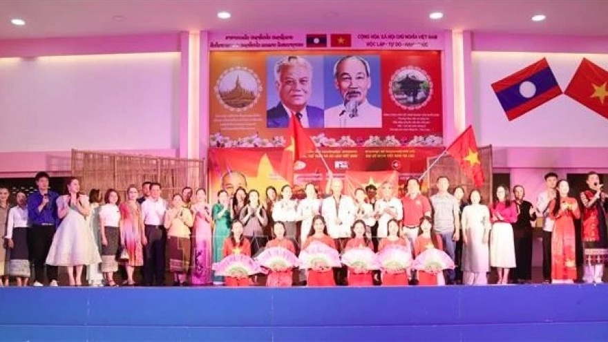 President Ho Chi Minh’s 135th birthday marked in Laos