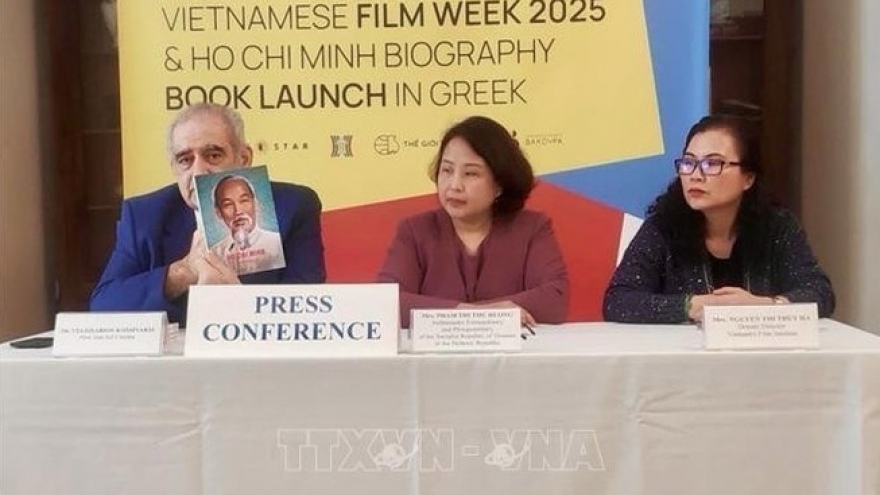 Biography of President Ho Chi Minh introduced in Greek language