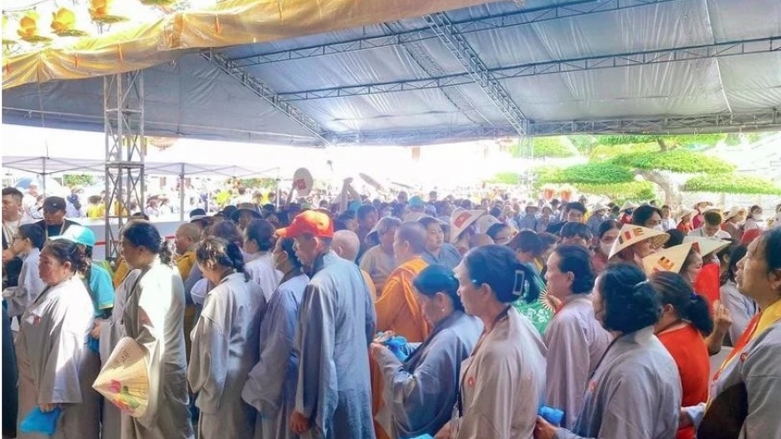 Thousands gather to venerate heart relic of Bodhisattva Thich Quang Duc
