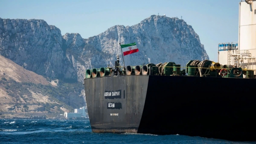 Mỹ dọa trừng phạt các nước mua dầu của Iran