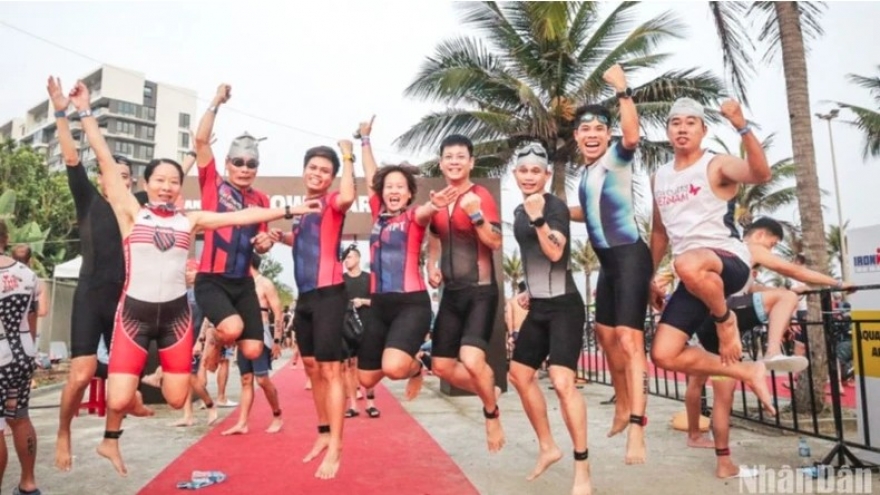 Over 3,500 athletes compete at Da Nang triathlon competition