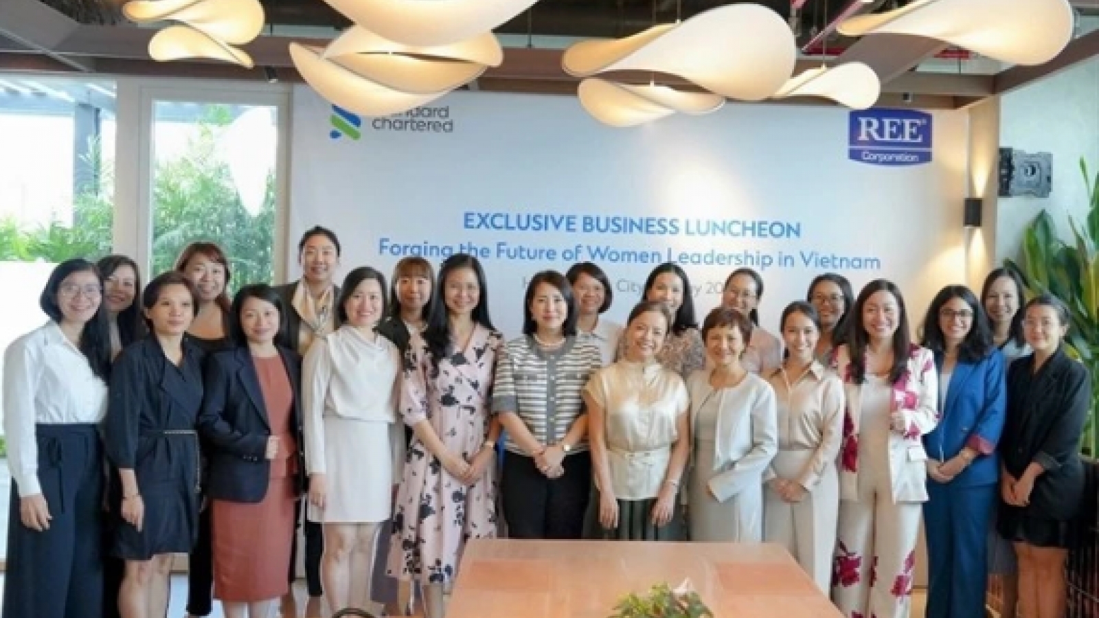 Standard Chartered partners with REE to promote gender-inclusive leadership