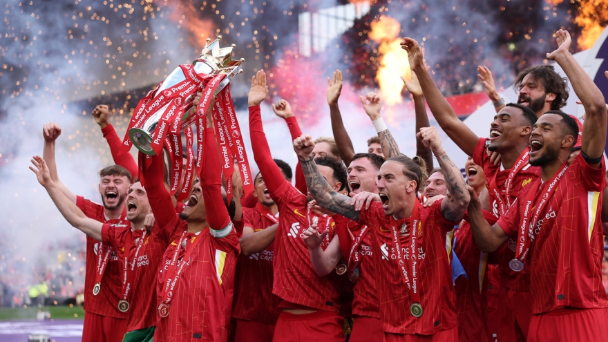 Liverpool vô địch ngoại hạng Anh với điểm số gần thấp nhất trong 10 năm