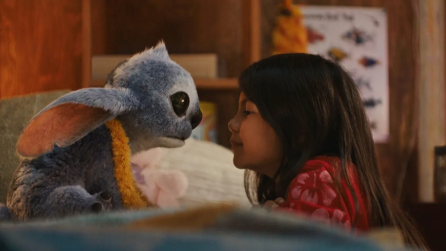 “Lilo & Stitch” phá kỷ lục phòng vé Mỹ với doanh thu 183 triệu USD trong mùa lễ