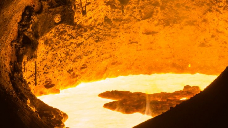 Nghiên cứu mới tiết lộ lõi Trái Đất chứa lượng vàng khổng lồ đang rò rỉ lên bề mặt