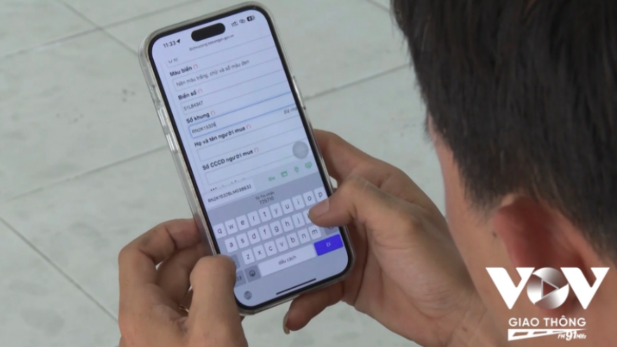Thí điểm mua bán sang tên xe trên VNeID