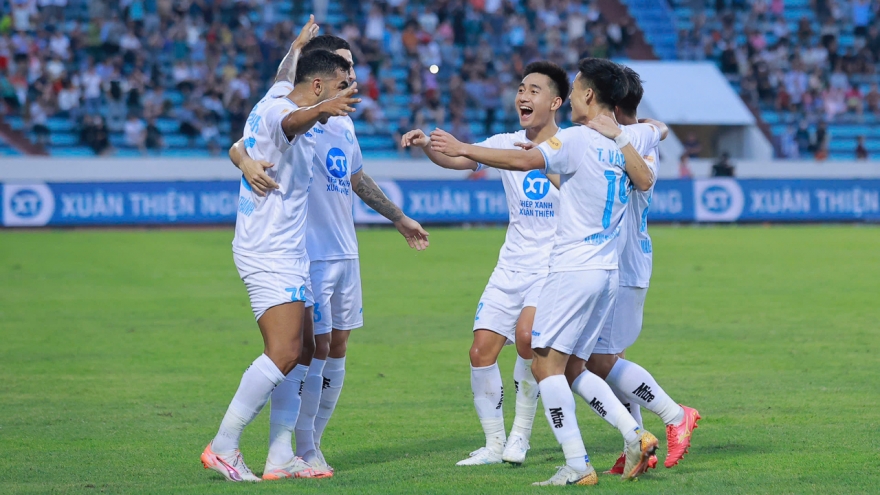 Bảng xếp hạng V-League mới nhất: Nam Định giữ vững ngôi đầu
