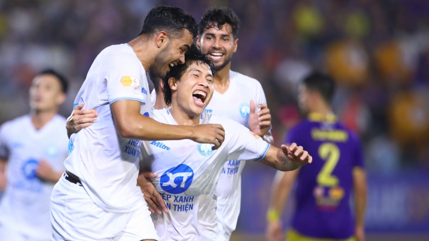 Bảng xếp hạng V-League mới nhất: Nam Định đặt một tay vào cúp vô địch