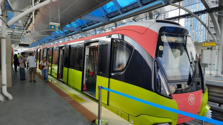 Metro Nhổn - Ga Hà Nội lại bị dừng đột ngột gần một giờ do mất điện