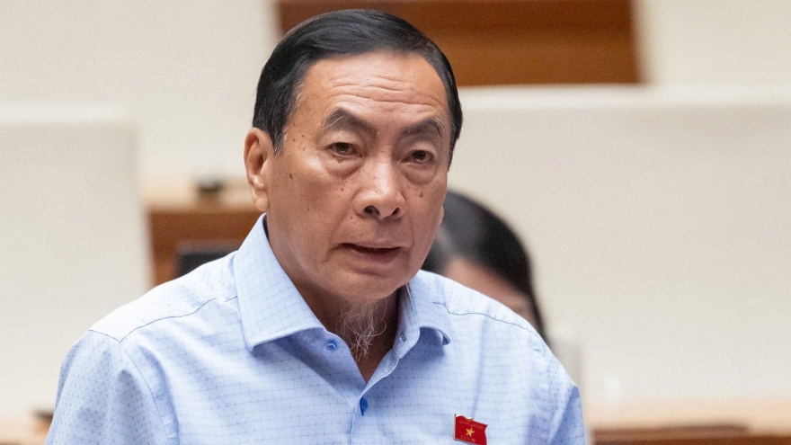 ĐBQH: “Tuyển dụng theo hình thức người tài đếm trên đầu ngón tay”