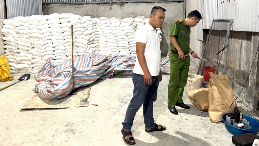 Công an Đồng Nai phát hiện một công ty nghi làm phân bón giả