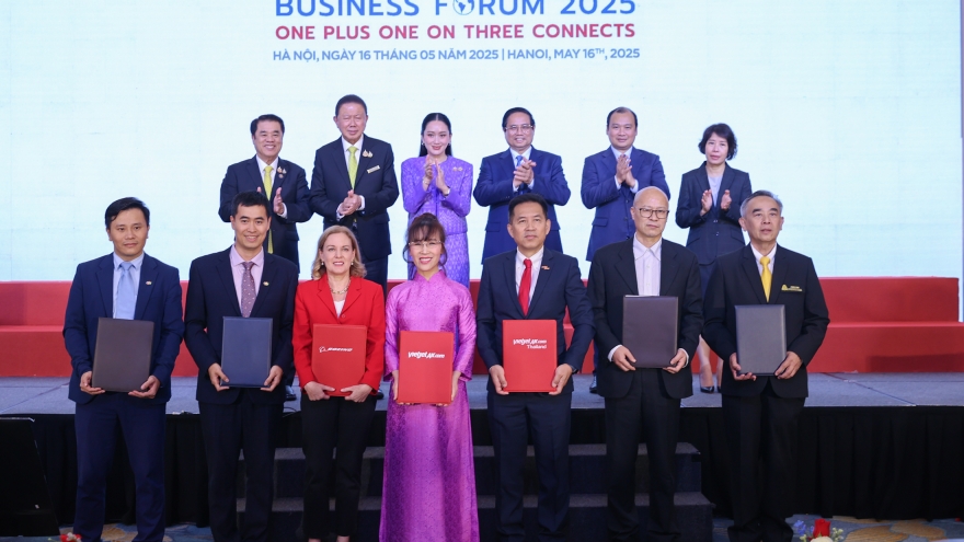 Thủ tướng Việt Nam và Thái Lan chứng kiến thỏa thuận chuyển giao 50 tàu bay Boeing