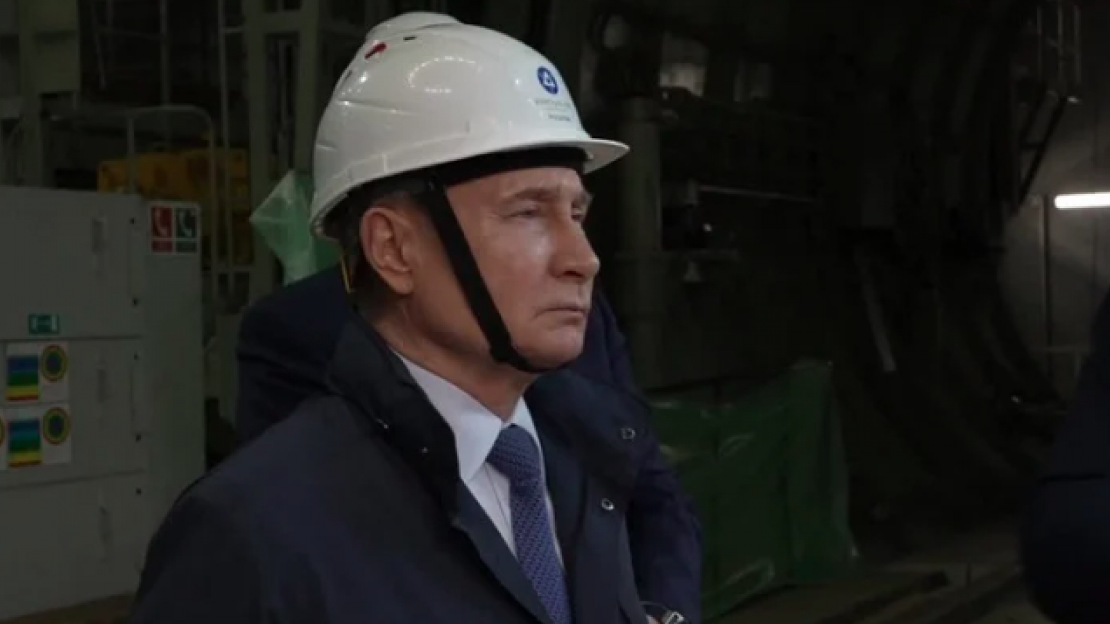 Ông Putin lần đầu thăm Kursk sau khi giành lại quyền kiểm soát từ Ukraine