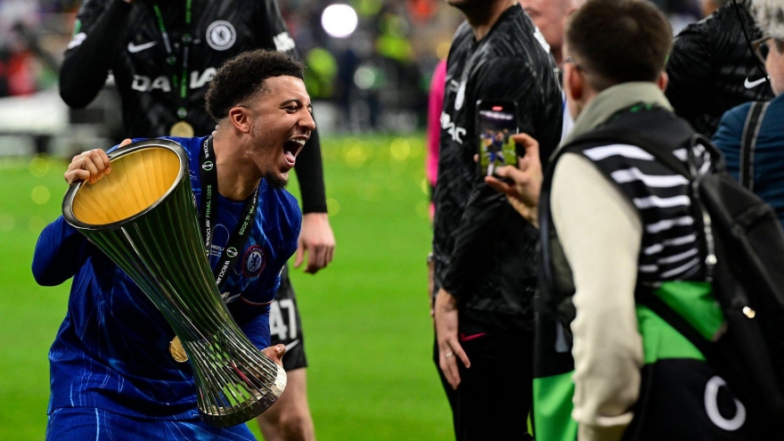 Chuyển nhượng 30/5: Chelsea đàm phán mua đứt Sancho từ MU