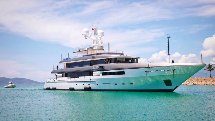 Superyacht Atlas docks at Vietnam’s first int’l marina in Nha Trang