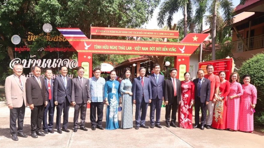 President Ho Chi Minh’s 135th birthday commemorated in Thai village