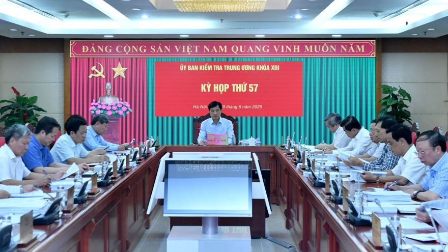 Ủy ban Kiểm tra Trung ương đề nghị kỷ luật nhiều cán bộ