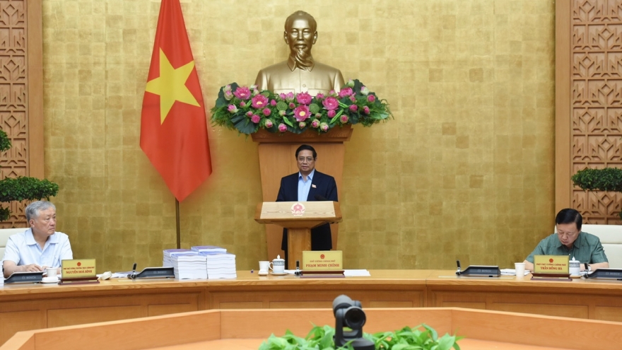 Thủ tướng: Khẩn trương bố trí kinh phí chi trả cho người xin nghỉ theo chế độ
