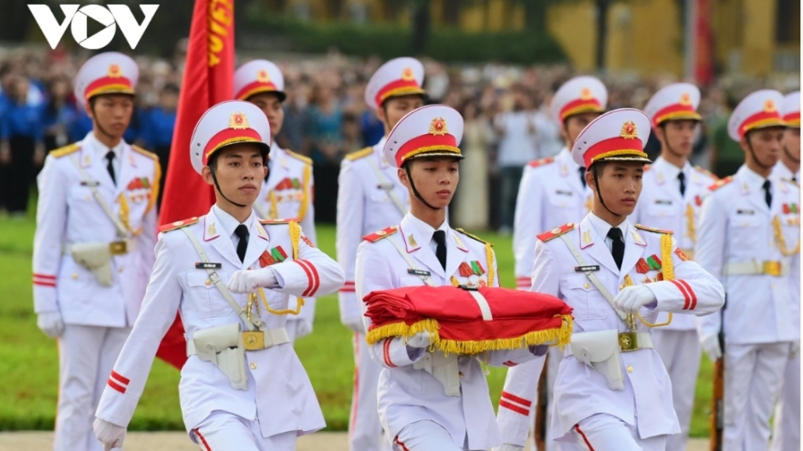 Sẽ có quy định tổ chức Nghi lễ thượng cờ, hạ cờ quốc gia trên Quảng trường Ba Đình