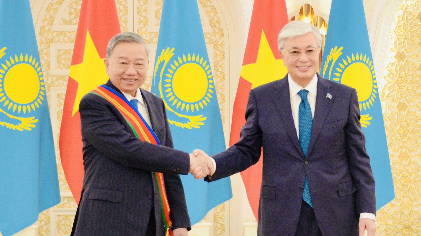 Tổng Bí thư Tô Lâm hội đàm với Tổng thống Kassym-Jomart Tokayev