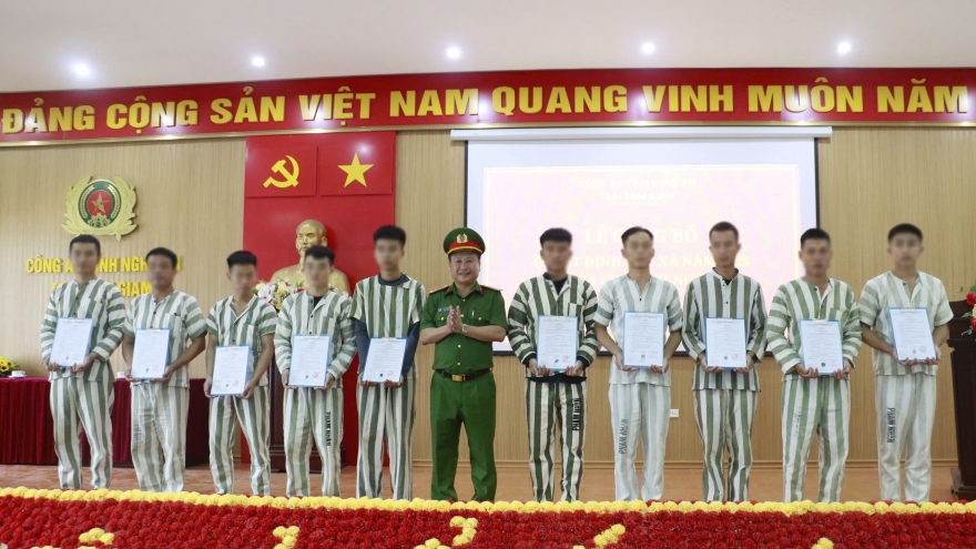 Nghệ An công bố quyết định đặc xá cho 41 phạm nhân