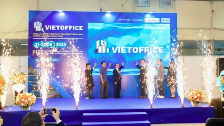 VietOffice 2025 opens in Hanoi, attracting 100 exhibitors