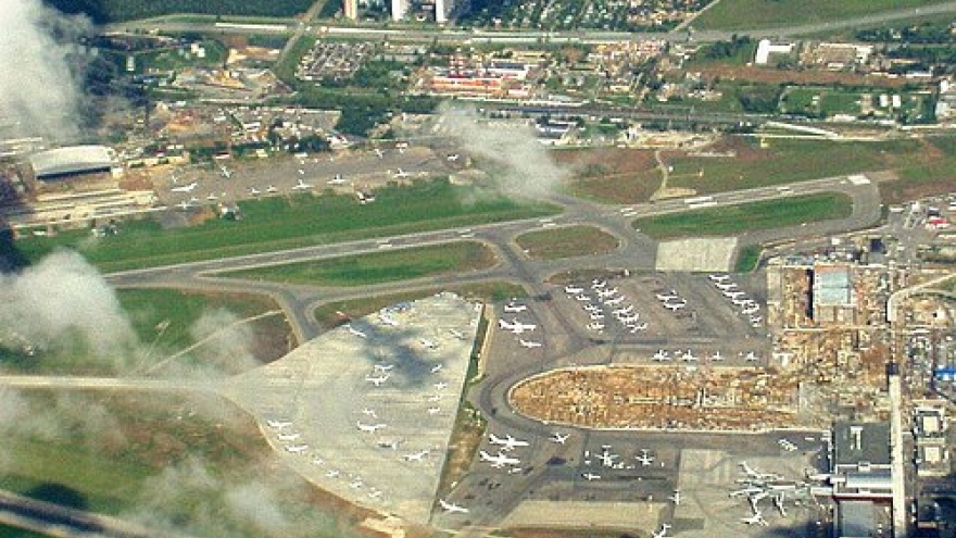 Sân bay Vnukovo ở thủ đô Moscow (Nga) phải tạm dừng hoạt động do lý do an toàn