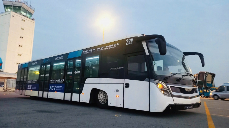 Từ 1/5 có xe buýt nối chuyến từ T3 sang T1 và T2 Tân Sơn Nhất