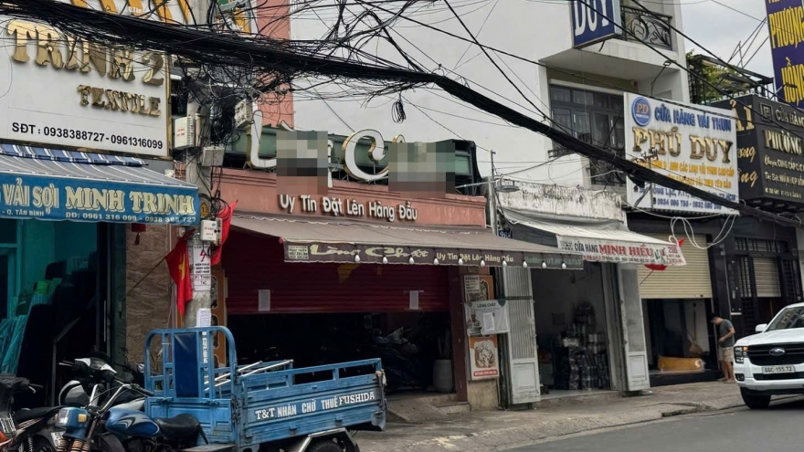 Kiểm tra quán bán “lòng se điếu” khá nổi tiếng ở TP.HCM