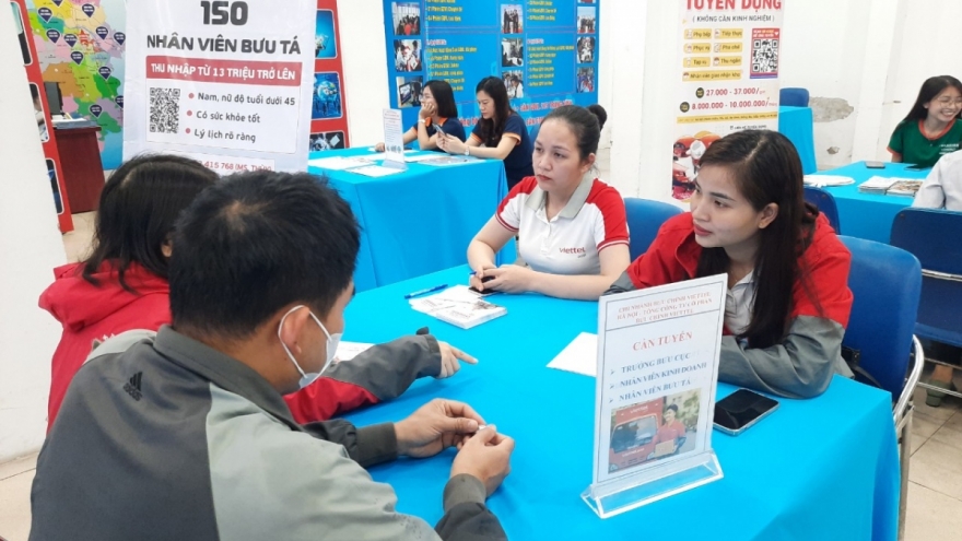 Cần có chính sách với từng nhóm công chức, viên chức thôi việc do sắp xếp bộ máy