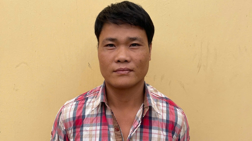 Bắt đối tượng say rượu đi vào đường cấm, xô đẩy cán bộ công an