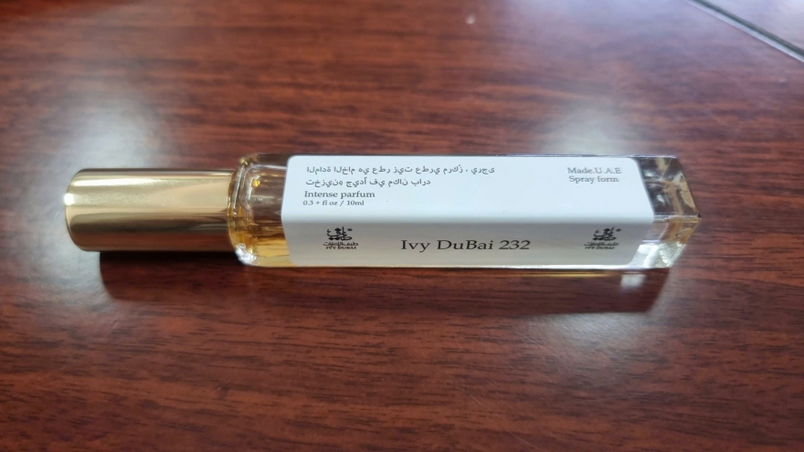 Lật tẩy “công nghệ” sản xuất nước hoa giả Made in Dubai... bằng máy đánh trứng