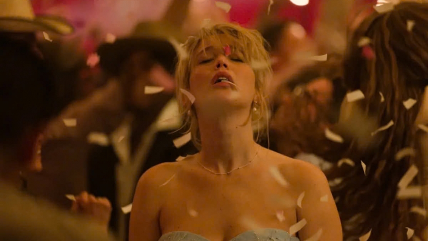 "Die My Love" - Bộ phim nhận tràng pháo tay dài 9 phút tại Cannes 2025