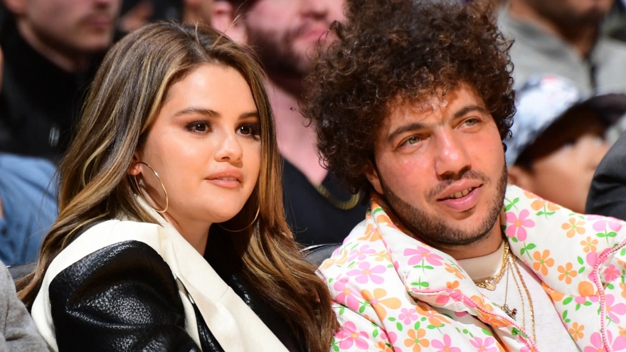 Khối tài sản của Selena Gomez và Benny Blanco khi về chung một nhà