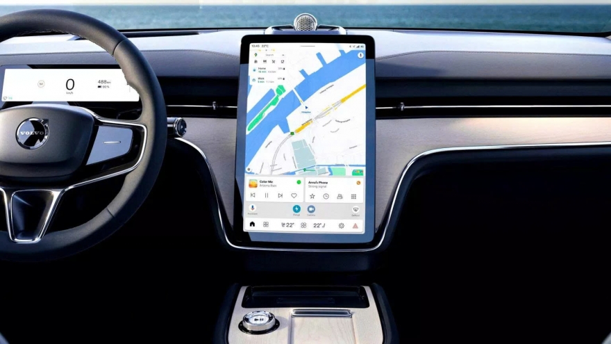 Google chính thức tích hợp trợ lý AI Gemini vào xe ô tô