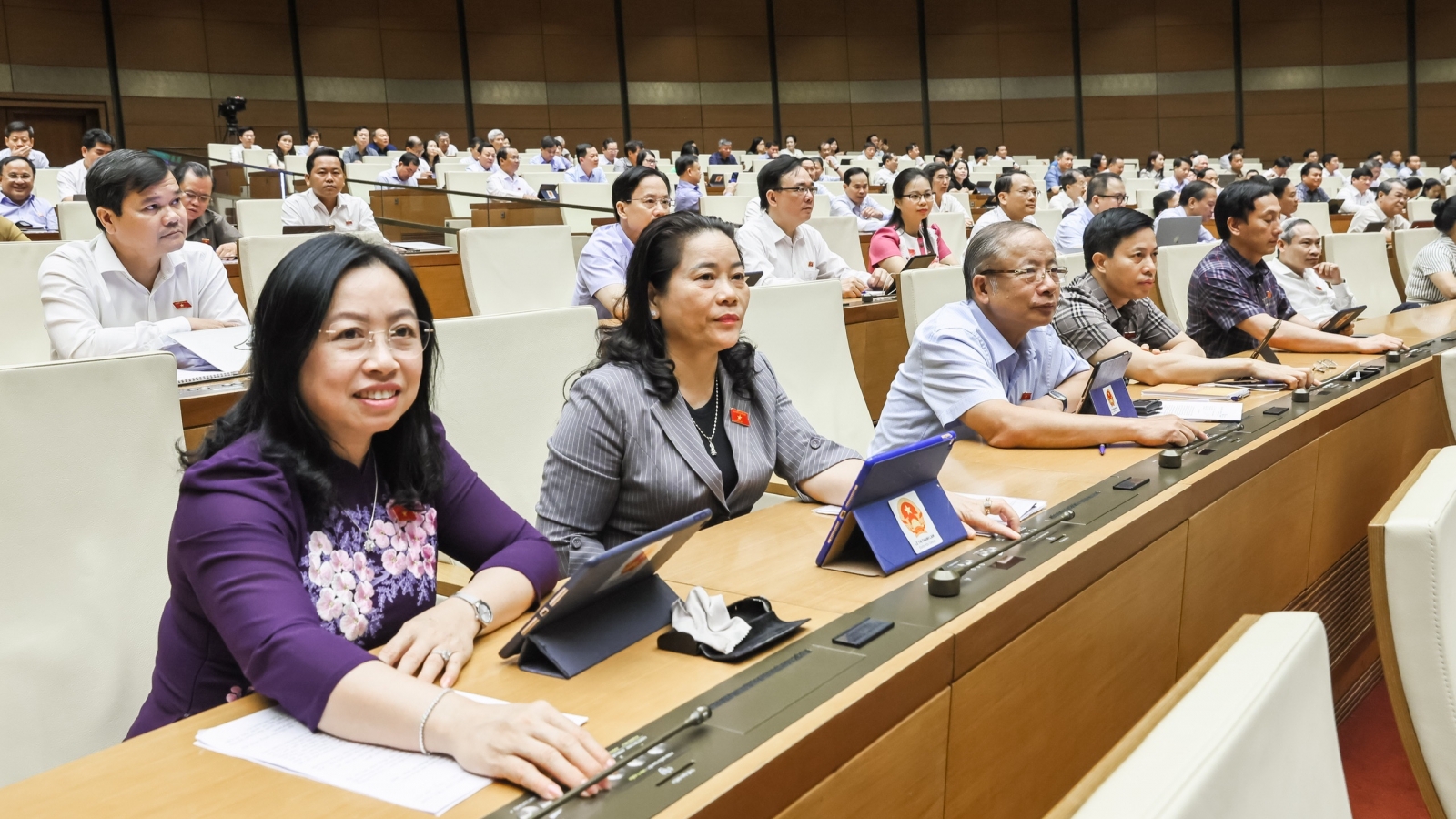 Quốc hội chính thức thông qua nghị quyết cả nước có 34 tỉnh, thành phố