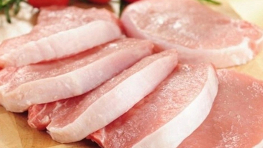 Mẹ mới sinh bé chỉ ăn thịt nạc thăn, liệu có thiếu chất?