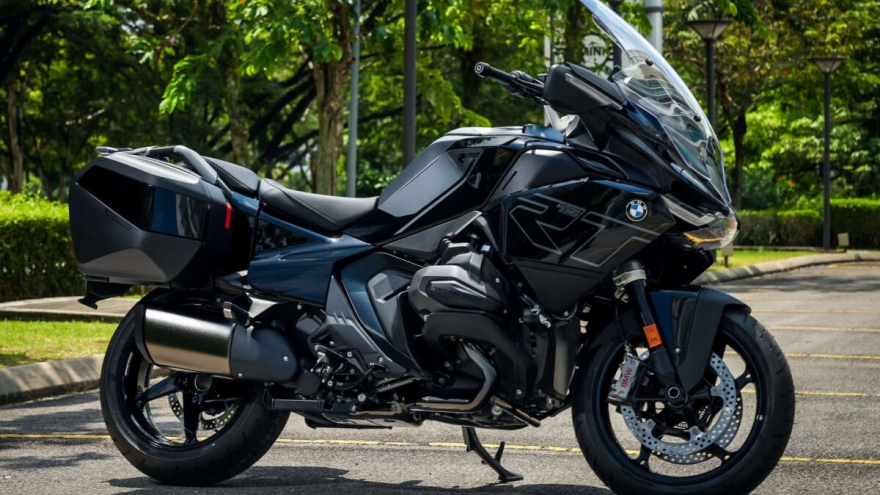 BMW Motorrad R 1300 RT 2025 chính thức ra mắt tại Malaysia