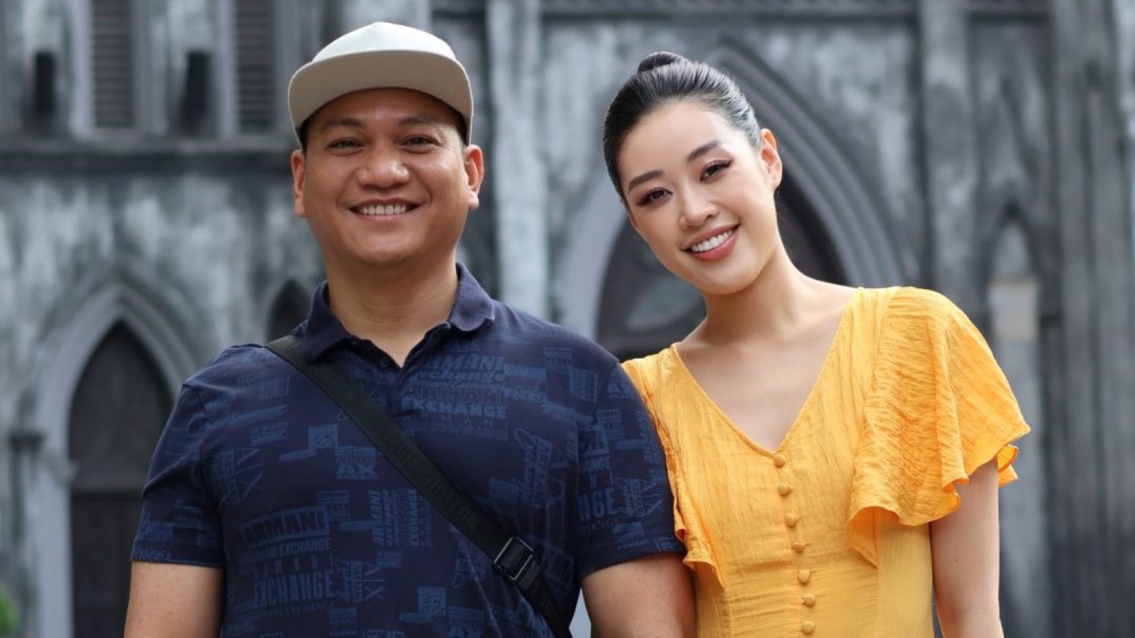 Sao Việt 8/6: Hoa hậu Khánh Vân và ông xã nắm tay dạo phố Hà Nội