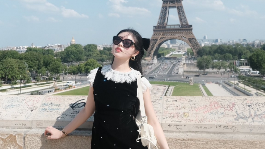 Sao Việt 22/6: Lọ Lem - con gái Quyền Linh thả dáng ở Paris