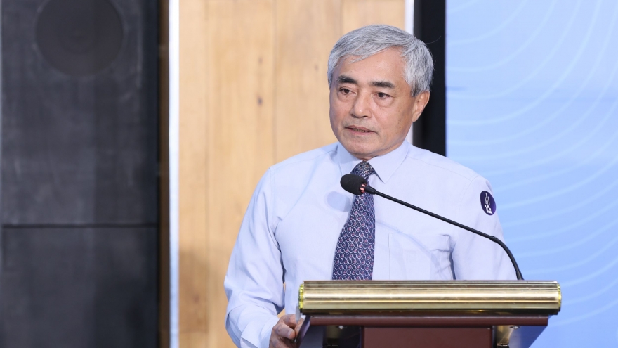 Ngành xuất bản Việt làm gì để đón “dòng thác tri thức” trong kỷ nguyên số?