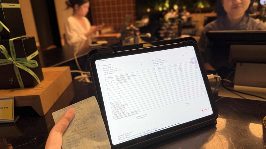 Hộ kinh doanh loay hoay với hóa đơn điện tử từ máy tính tiền
