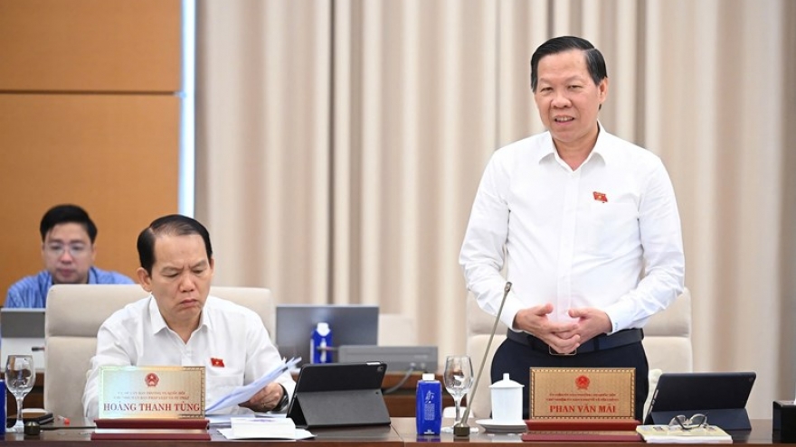 "Tăng lương giáo viên để chọn được người ưu tú”