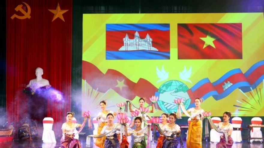 Vietnam–Cambodia art exchange promotes cultural ties