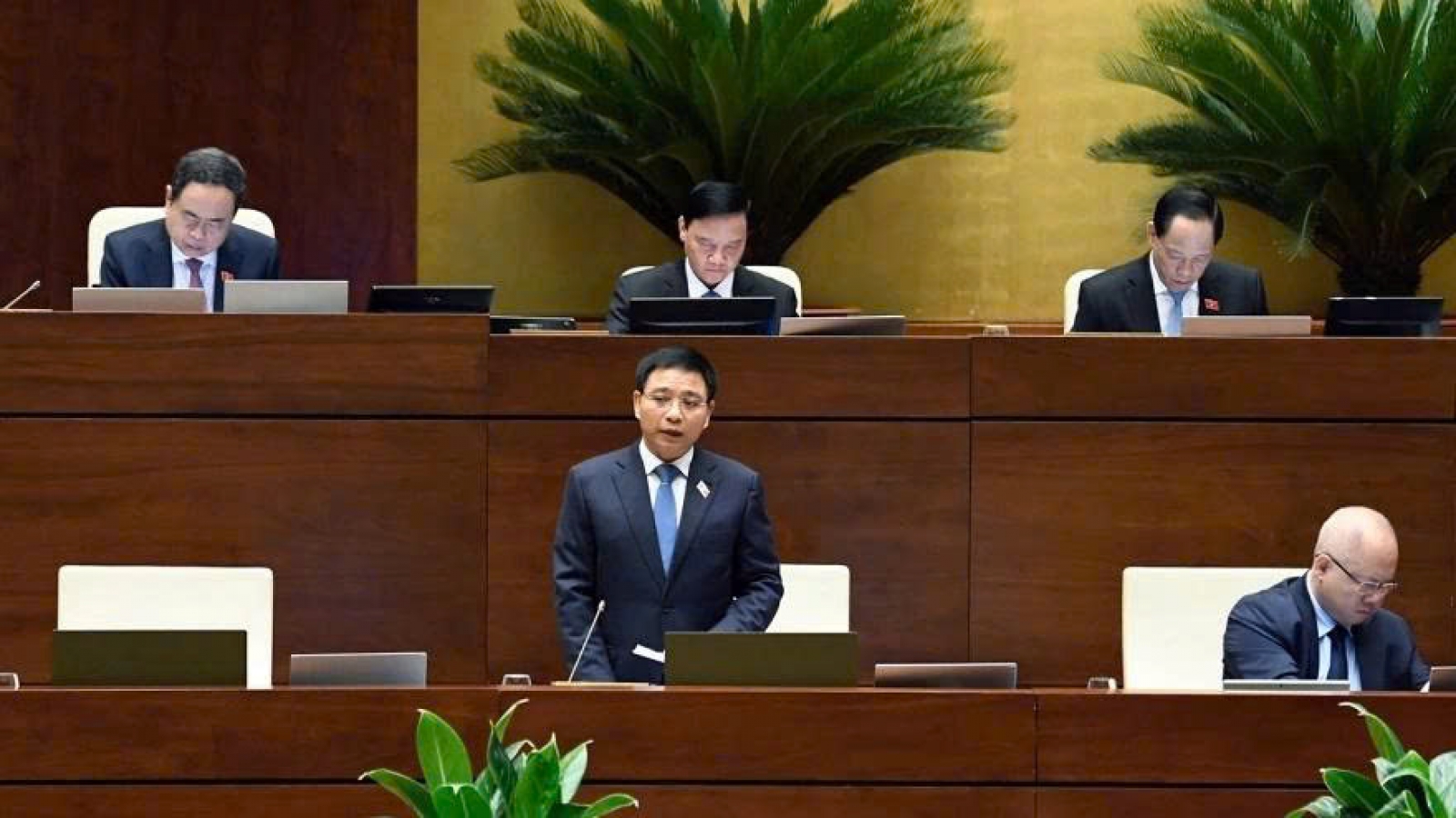 Finance Minister outlines business growth, investment disbursement plans