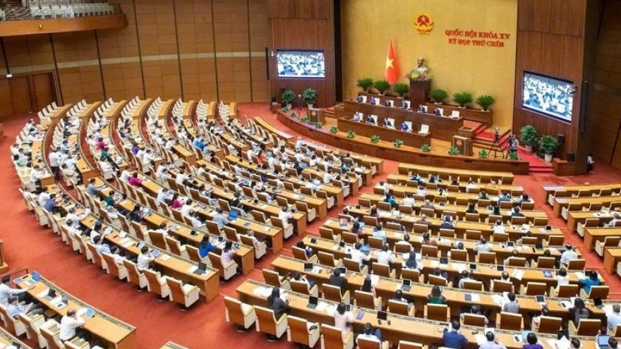 National Assembly votes on key bills, conducts high-level personnel work
