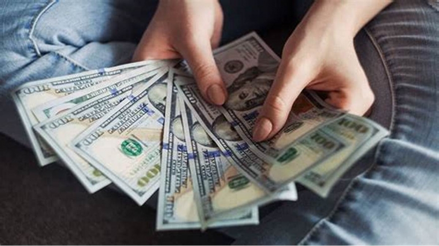 Tỷ giá USD hôm nay 16/6: Giá bán USD nâng lên mức 26.240 đồng/USD