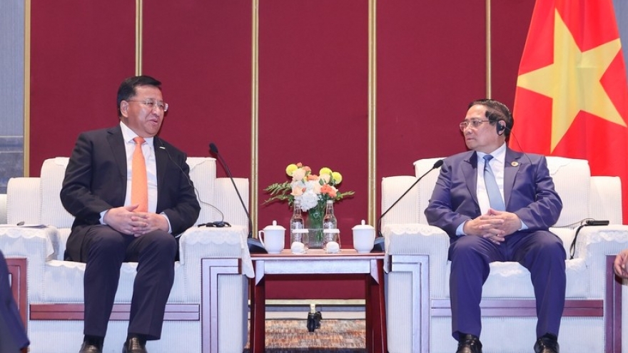 Government chief meets leaders of China’s top infrastructure firms to boost transport cooperation